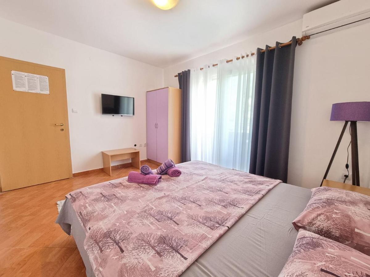 בודווה Dom Apartments מראה חיצוני תמונה