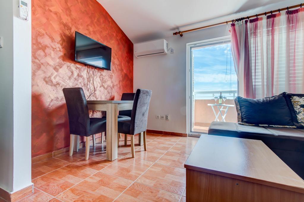 בודווה Dom Apartments מראה חיצוני תמונה