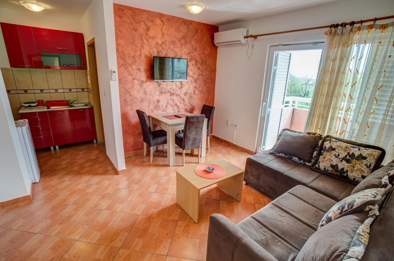 בודווה Dom Apartments מראה חיצוני תמונה